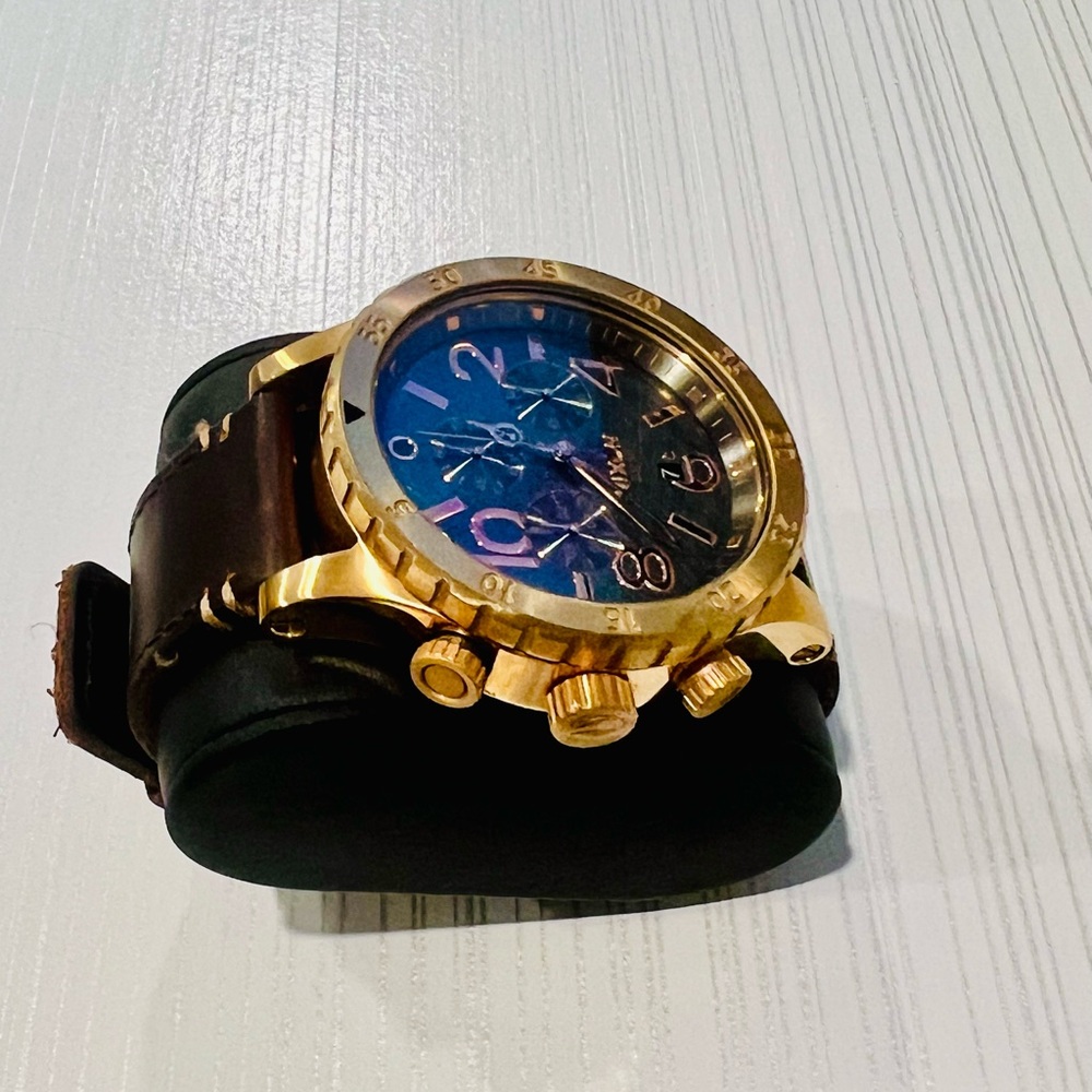 Nixon Rose Gold and Brown Leather Chronograph Watch 48-20 - Picture 7 of 8